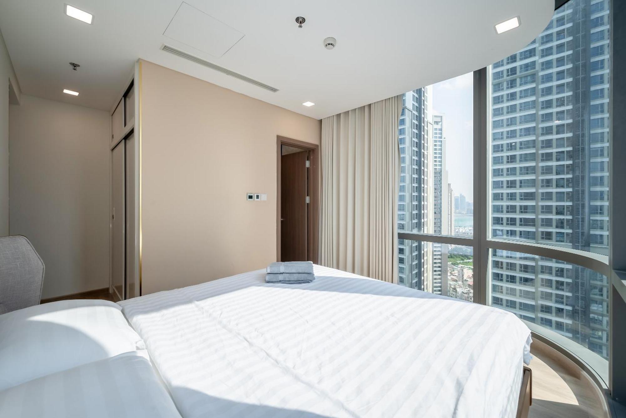 Khách sạn hẻo lánh Landmark 81 Condotel Cbd In Hcmc